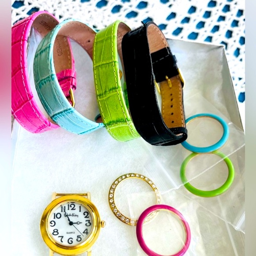 Quaker Factory 🆕 Vintage Quartz Watch Set 4 Changeable bands & 4 crystal bezels